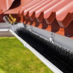 Gutter Brush 60 Ft. X 5.25 In. Gutter Cleaning Tools Ground-Level Gutter Brush Leaf Guard For 5 In. Gutter (20-Pack) -Patio Furniture Shop black vevor canopy parts tgms525inch2zcuzdv0 31 1000